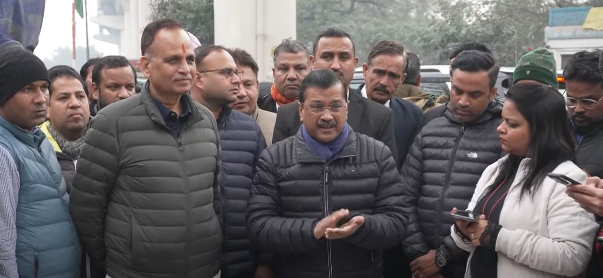 भाजपा को वोट दिया तो एक साल में आपकी झुग्गियां उजाड़ देंगे : अरविंद केजरीवाल