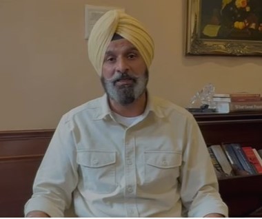अकाली दल नेता ने पंजाब सरकार पर दिल्ली में केजरीवाल के पीए को जेड प्लस सुरक्षा देने का लगाया आरोप