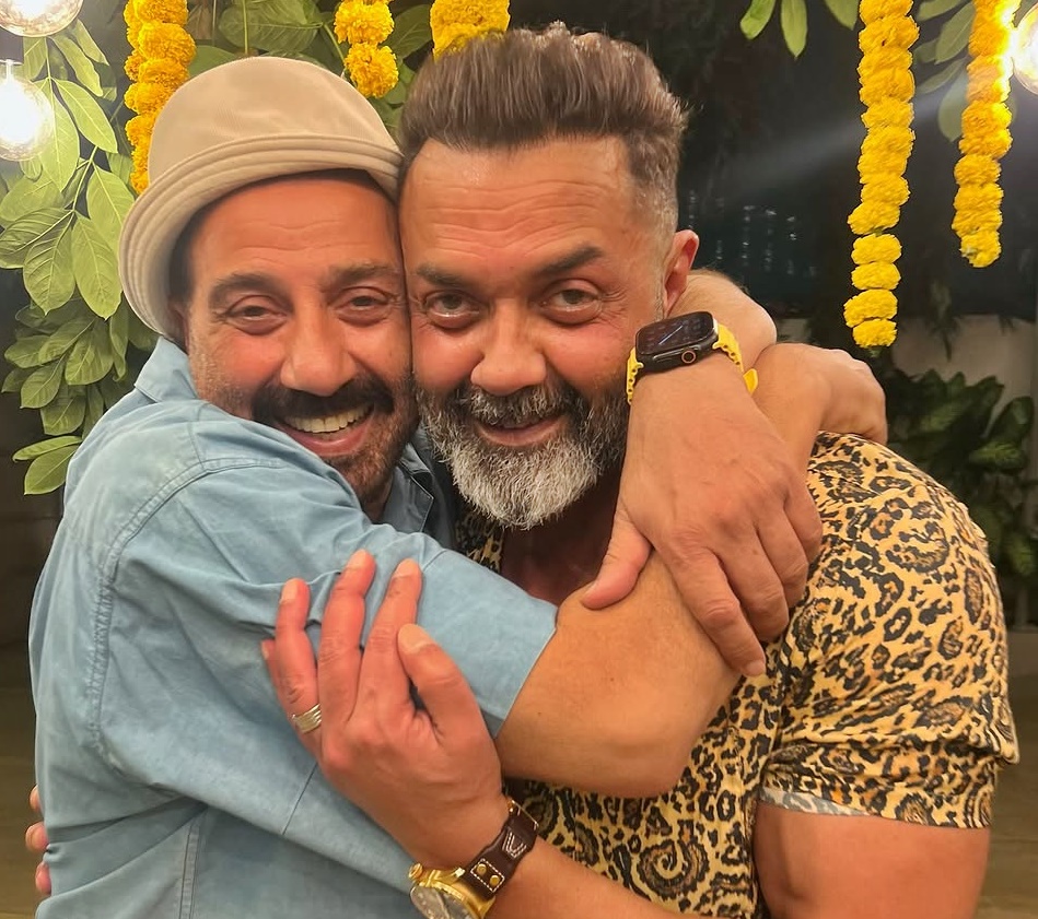 सनी देओल ने छोटे भाई बॉबी को जन्मदिन की शुभकामनाएं दी