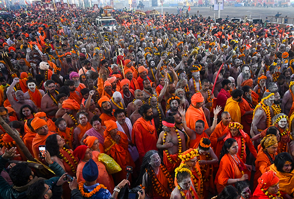 महाकुंभ में उमड़ा आस्था का जनसमुद्र, स्नानार्थियों की संख्या 35 करोड़ के पार