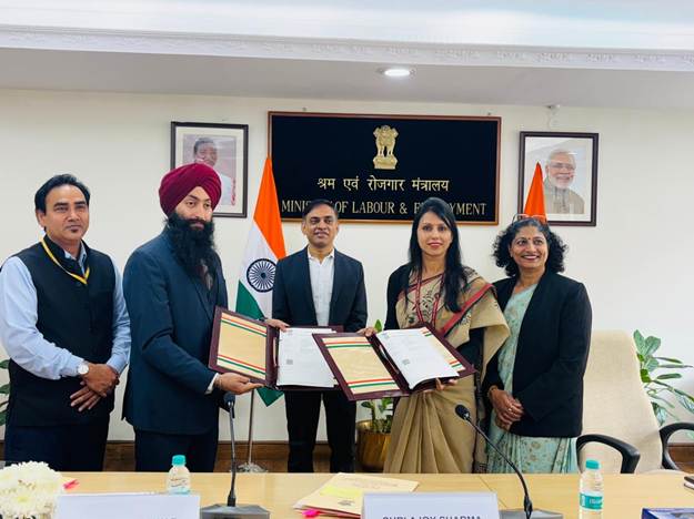 एनसीएस पोर्टल पर सालाना 10 लाख नौकरियों के होंगे अवसर, श्रम मंत्रालय ने ‘अपना’ संग की साझेदारी