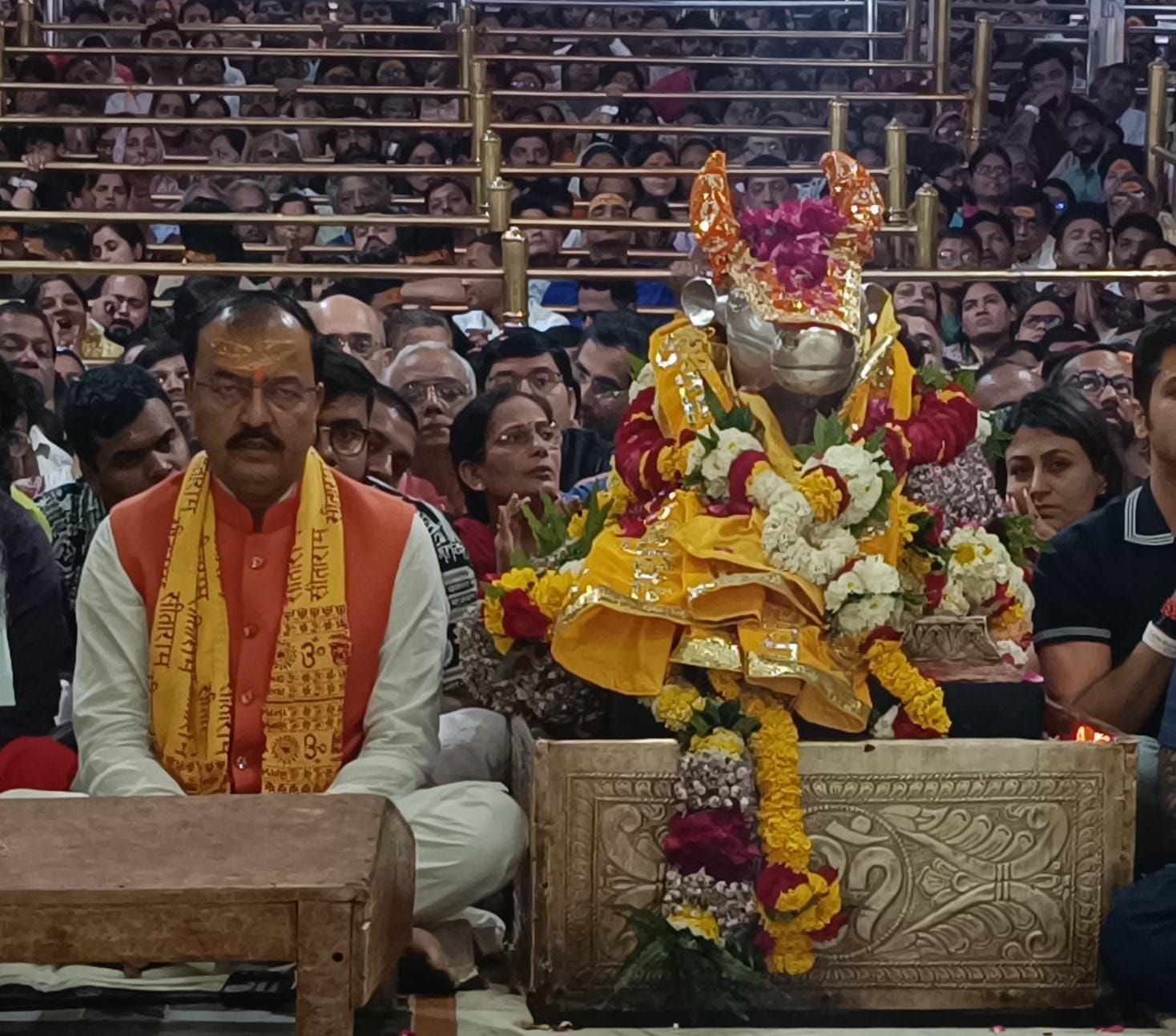 महाकालेश्वर मंदिर में भस्म आरती में शामिल हुए केशव प्रसाद मौर्य, कहा- सभी लोगों का कल्याण करें भगवान