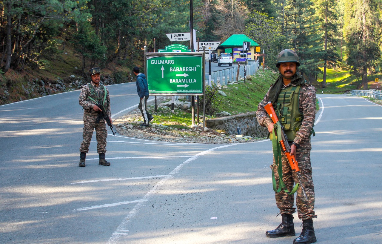 पाकिस्तानी नागरिकों को वापस भेजना शुरू, कई राज्यों में पुलिस-प्रशासन अलर्ट