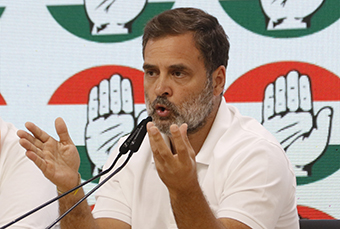 राहुल गांधी की पीएम मोदी को चिट्ठी, पाकिस्तानी गोलाबारी के पीड़ितों के लिए राहत पैकेज की मांग