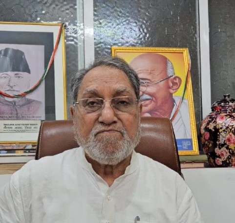 हुसैन दलवई ने राहुल गांधी की तुलना महात्मा गांधी से की, बोले- दोनों की विचारधारा मेल खाती है
