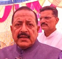 केंद्रीय मंत्री जितेंद्र सिंह ने कठुआ में सीमावर्ती क्षेत्रों का किया दौरा
