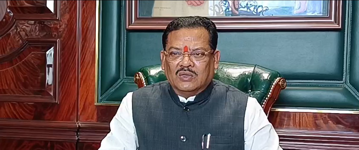 संजय शिरसाट ने संजय राउत की किताब पर साधा निशाना, बोले- ‘लिखी गई मनगढ़ंत कहानियां’