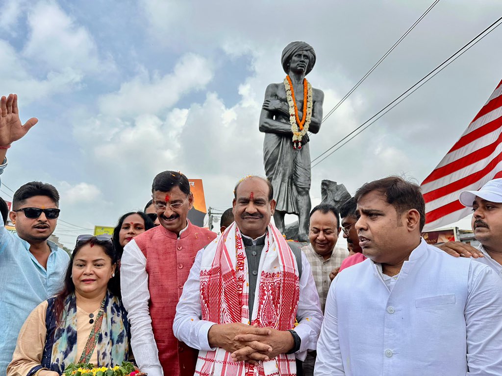 झारखंड पहुंचे लोकसभा अध्यक्ष ओम बिरला बोले, “भगवान बिरसा मुंडा का संघर्ष हमें प्रेरित करता रहेगा”