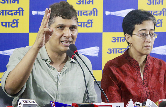 दिल्ली : ‘आप’ ने भाजपा के 100 दिन के कामकाज पर साधा निशाना