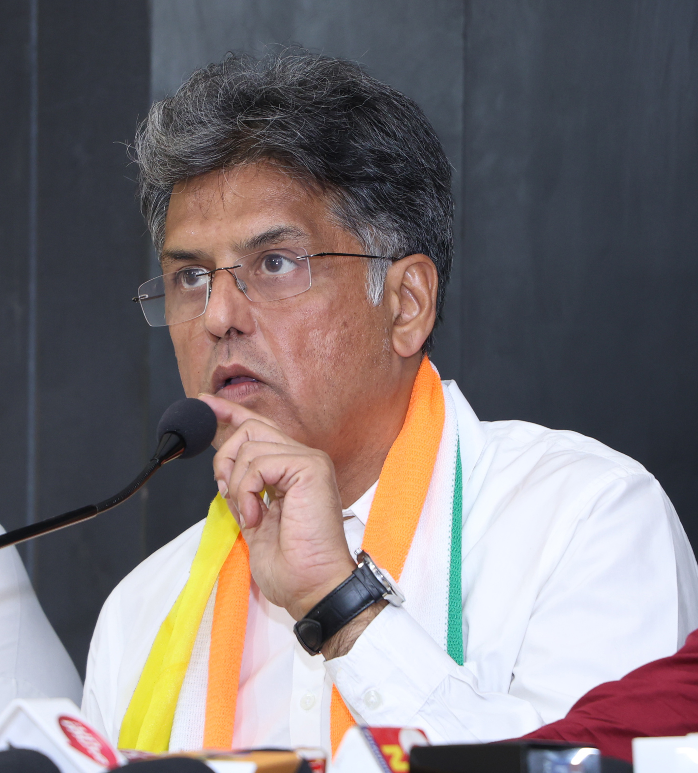 चार देशों की यात्रा के बाद भारत लौटा एक और प्रतिनिधिमंडल, मनीष तिवारी बोले- हम अपनी बात रखने में सफल रहे