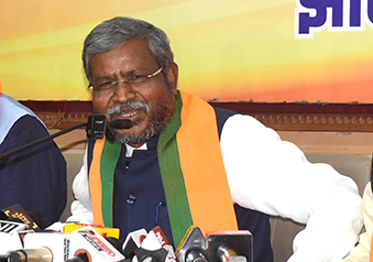 राहुल गांधी के बयान पर बरसे बाबूलाल और रघुवर, कहा- 140 करोड़ भारतीयों का किया अपमान
