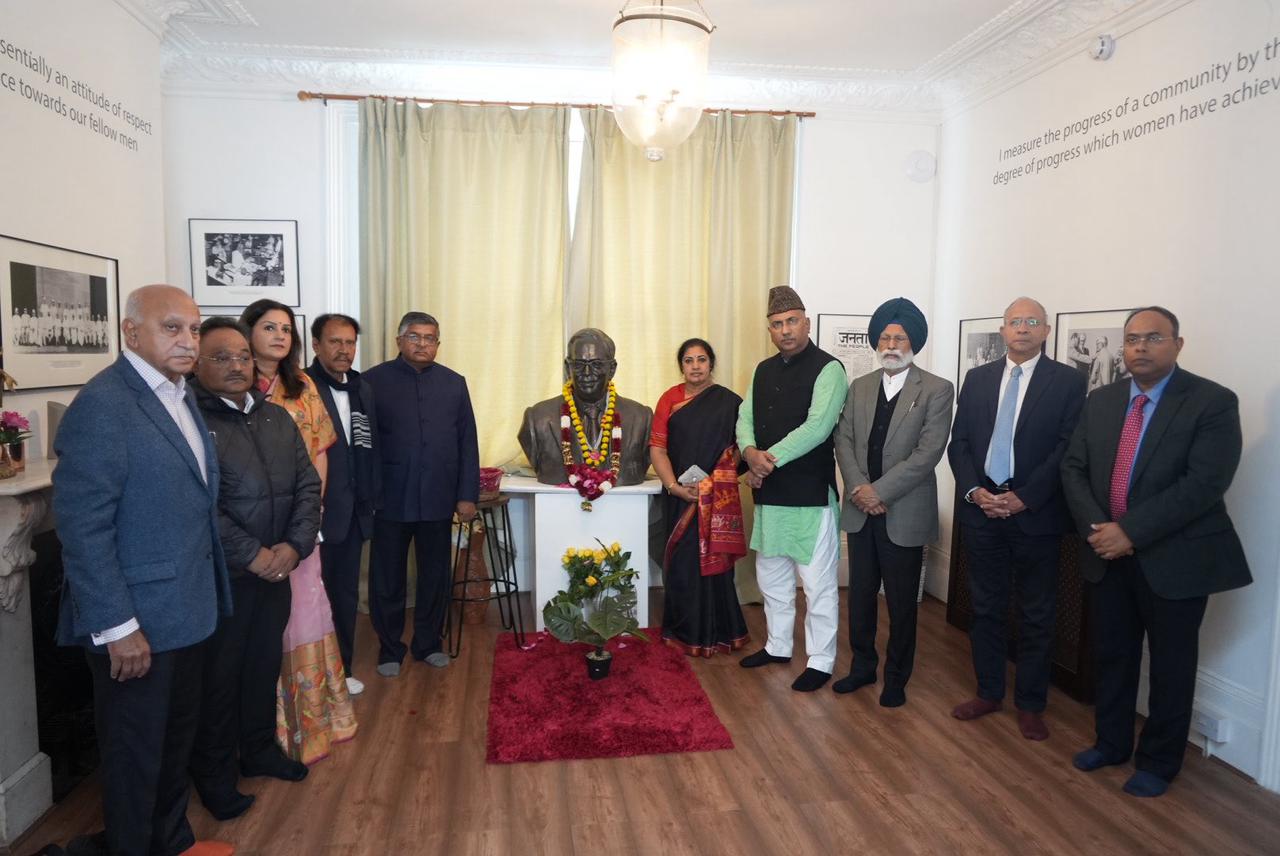 ‘ऑपरेशन सिंदूर’ आउटरीच टीम ने लंदन में अंबेडकर म्यूजियम का किया दौरा