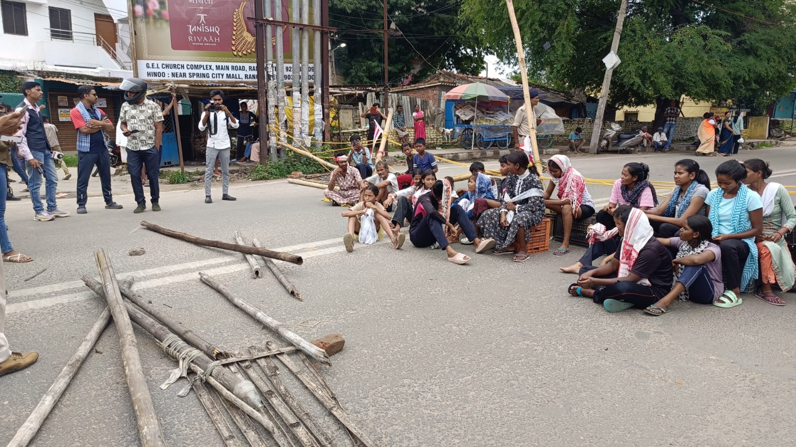 आदिवासी संगठनों के झारखंड बंद का व्यापक असर, हाईवे और सड़कों पर जाम
