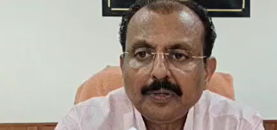 पीएम नरेंद्र मोदी किसी के भी आगे सरेंडर नहीं कर सकते : ठाकुर रघुराज सिंह