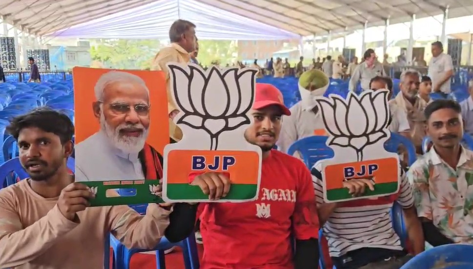 कटरा के लोगों ने कहा, ‘पीएम मोदी के आने से लौटेगा टूरिज्म’