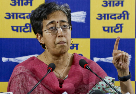 आतिशी ने दिल्ली की कानून व्यवस्था के मुद्दे पर दिल्ली सरकार को घेरा